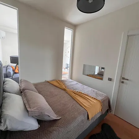 Beylikduezue Yakuplu Marina Guenluek Kiralik Apartamento Estambul